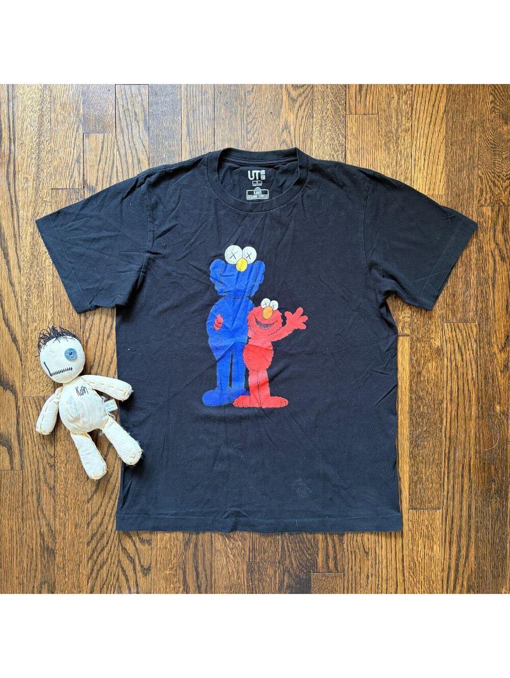 Kaws X uniqlo black tshirt
